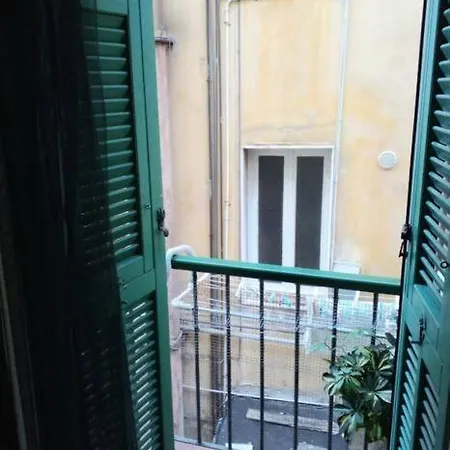 Nel Pieno Centro Di Апартаменты Санремо